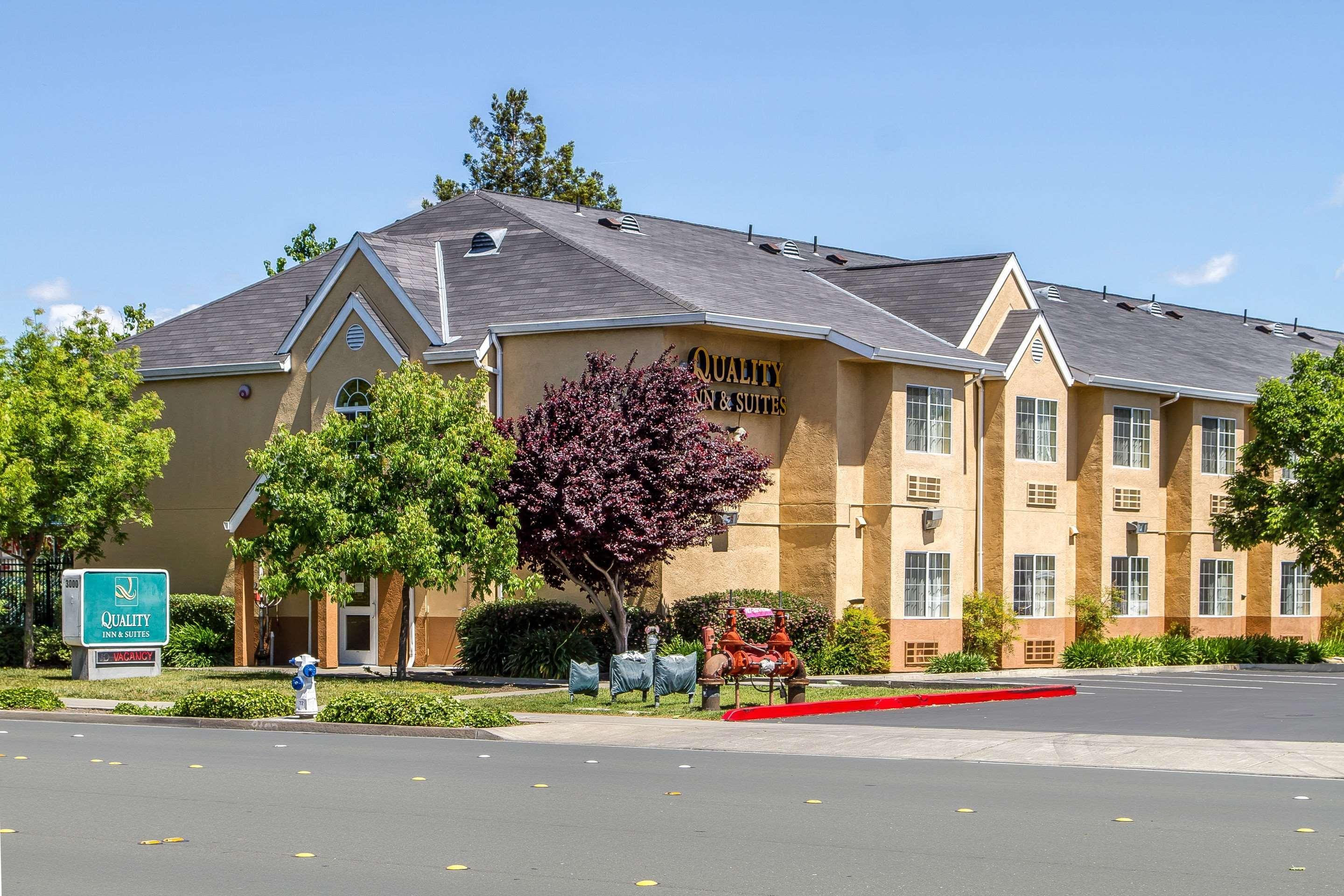 Quality Inn & Suites Santa Rosa Exterior foto